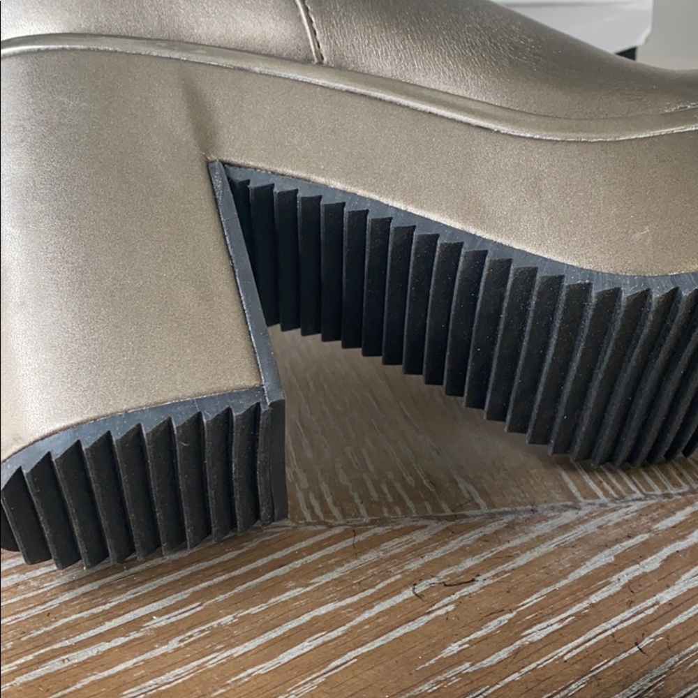 Pewter platform chunky pull-on boots - Picture 4 of 5